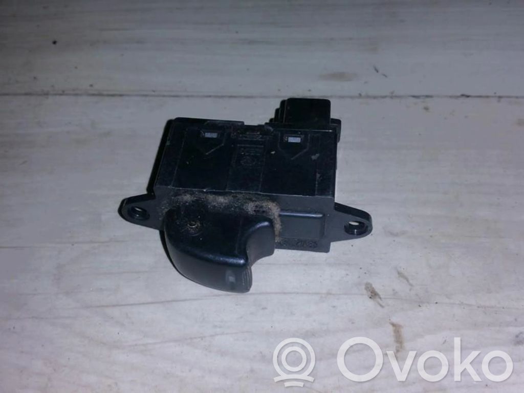 Electric window control switch   96190777,0021D4D,0021D4D,96190777