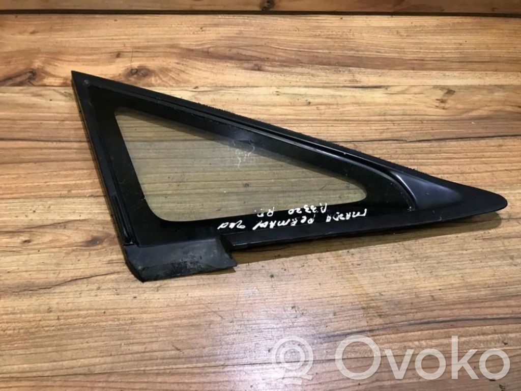 Front triangle window/glass