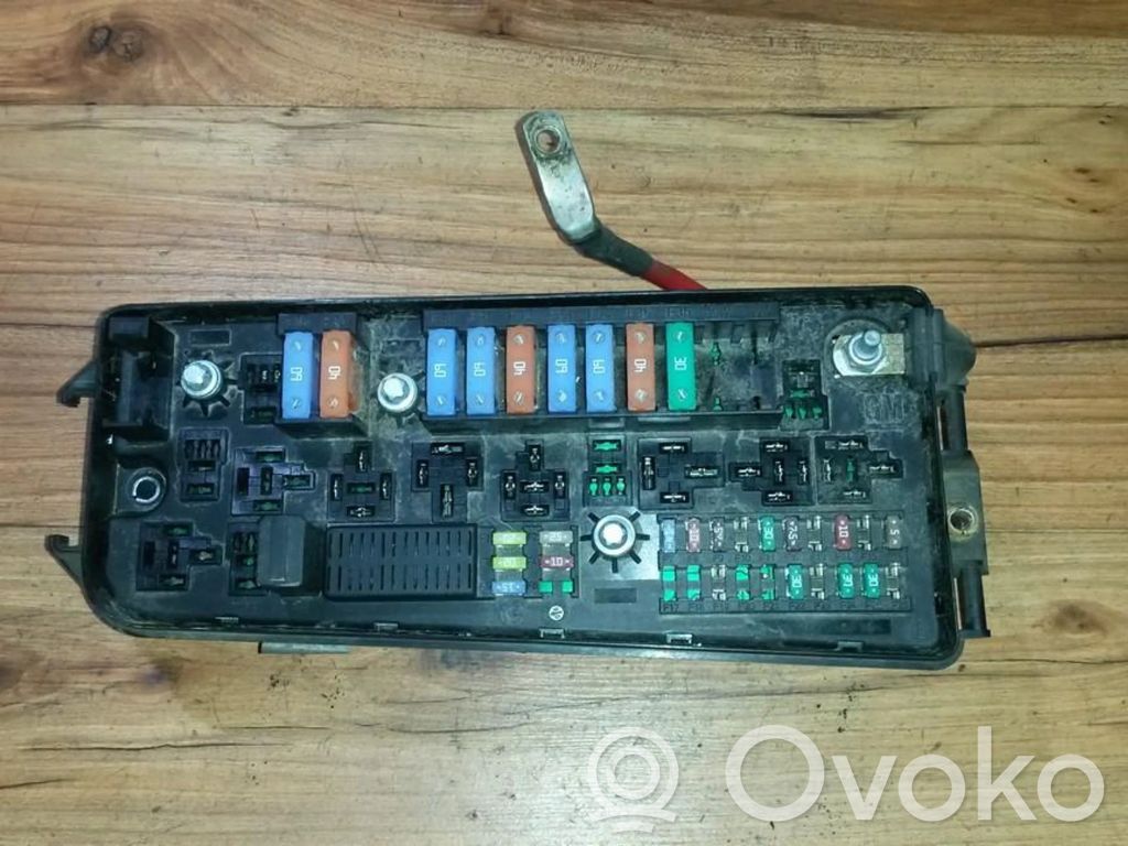 Saab 9-3 Ver2 Skrzynka bezpieczników / Komplet 