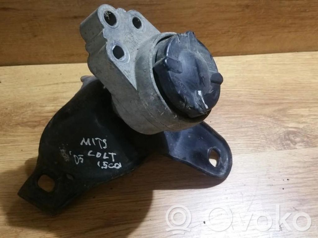 Mitsubishi Colt Dzinēja spilvens 