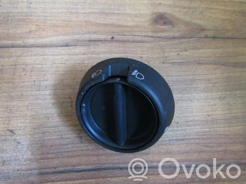 Headlight level height control switch   7700308729,7700308729