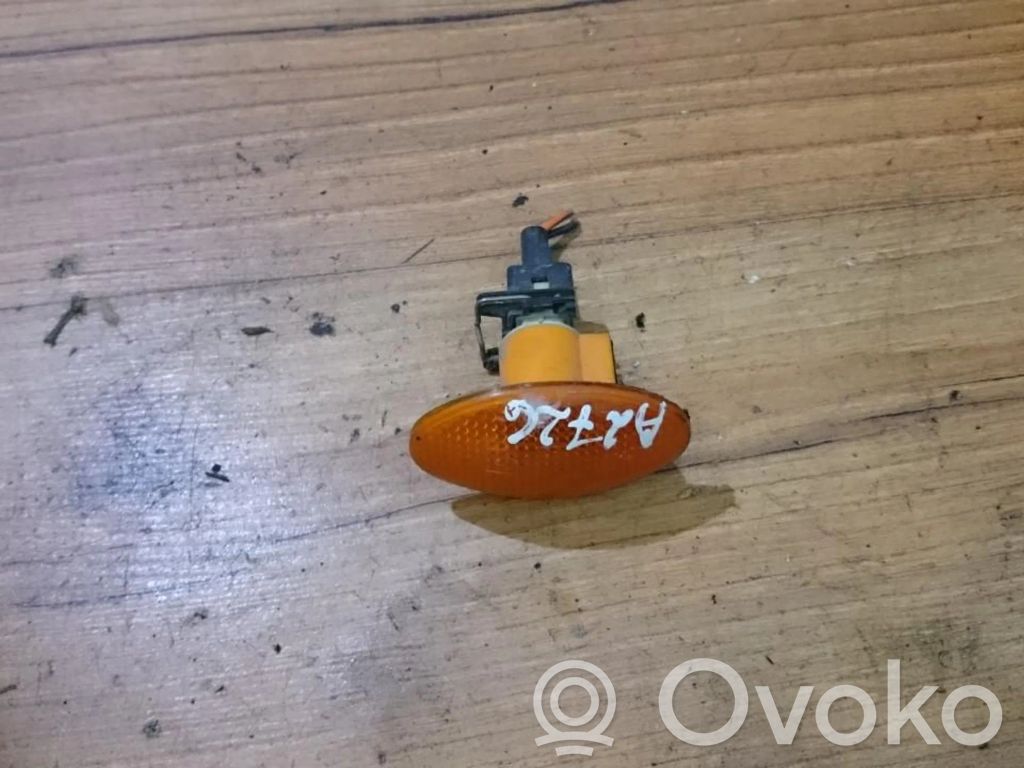 Ford Mondeo MK I Etupuskurin suuntavilkku 