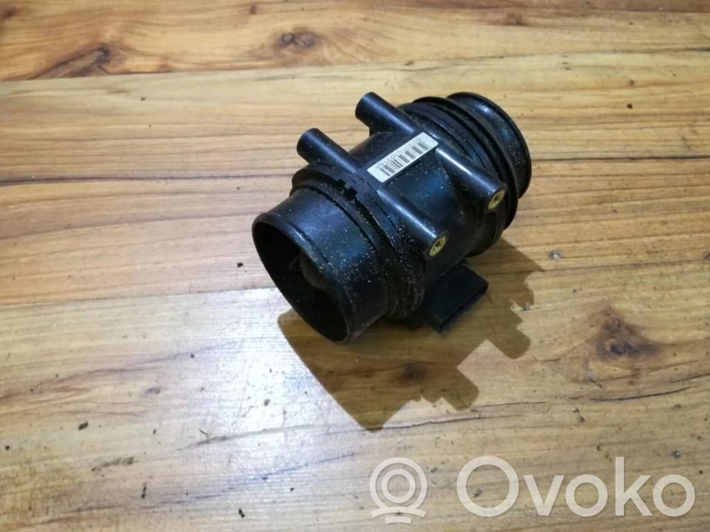Mazda 323 Przepływomierz masowy powietrza MAF 