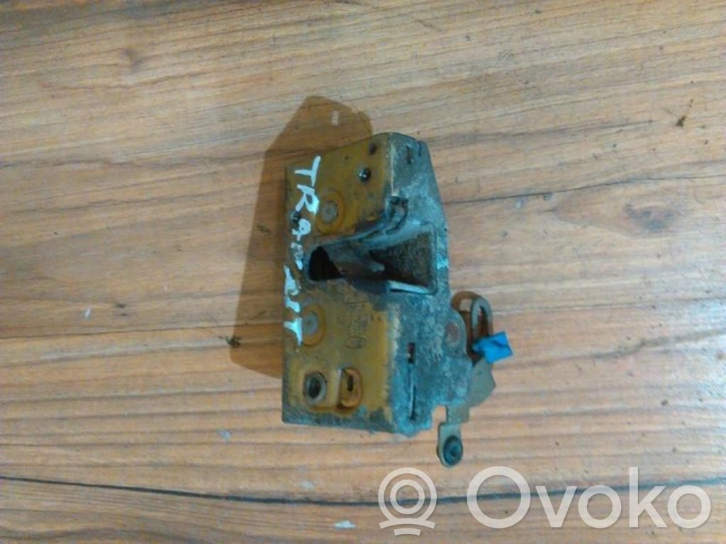 Priekšpusē slēdzene   92VBV21812BA,C7G0A,92VBV21812BA,C7G0A