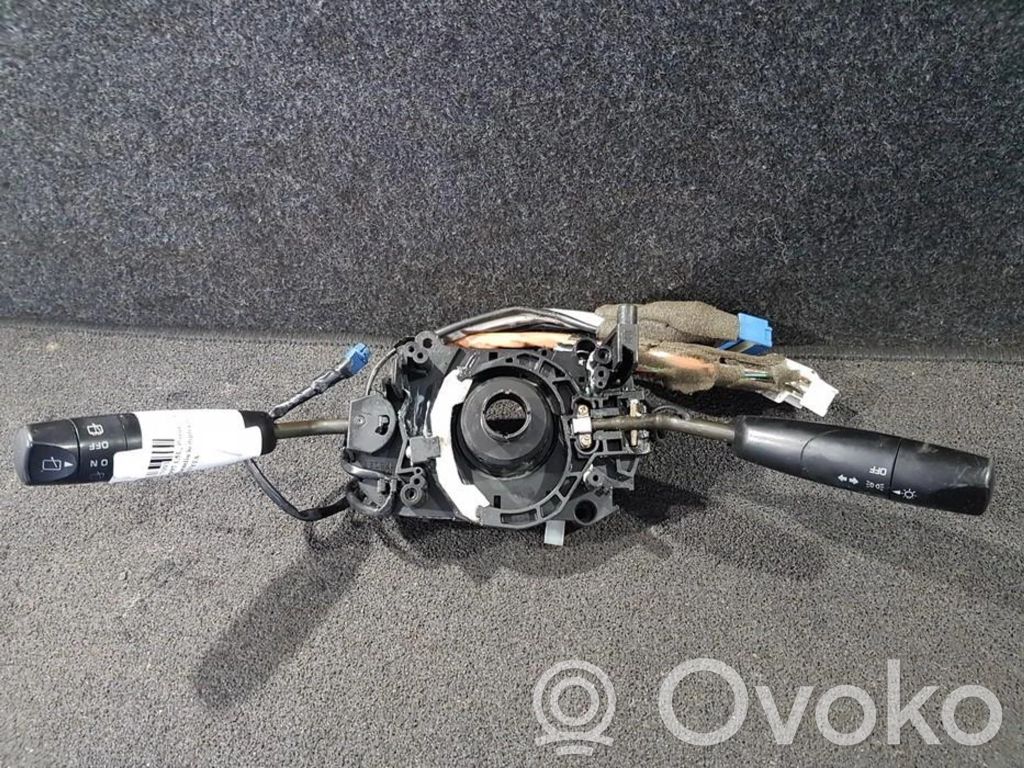 Mazda 323 Bloc semnalizator și ștergător parbriz 