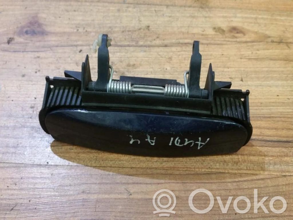 Etuoven ulkokahva   4B0839895,4B0839895
