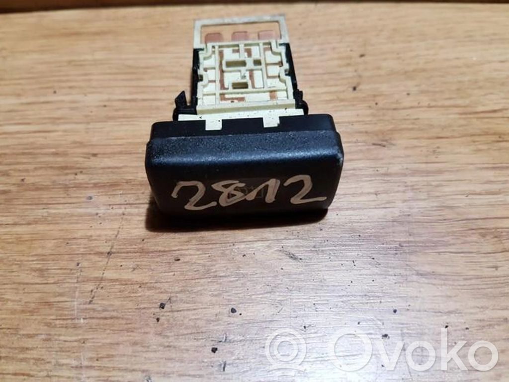 Windscreen/window heater switch