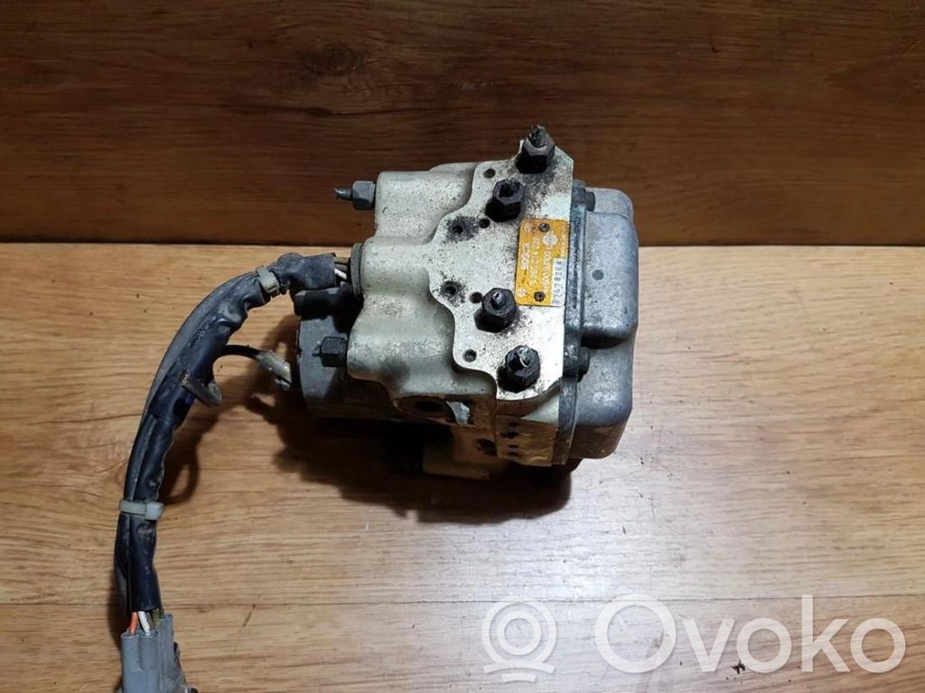 Nissan Primera Bomba de ABS 