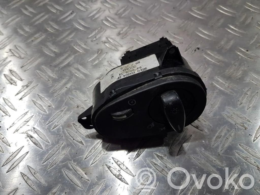 Ford Focus Light switch 