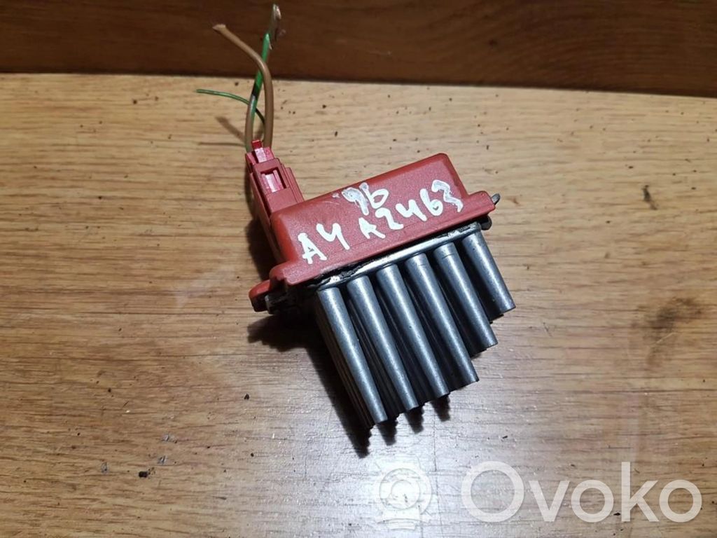 Audi A4 S4 B5 8D Motorino ventola riscaldamento/resistenza ventola 