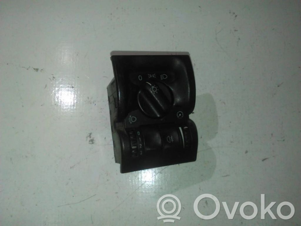 Interruptor de luz   90504968,90569813,90504968,90569813
