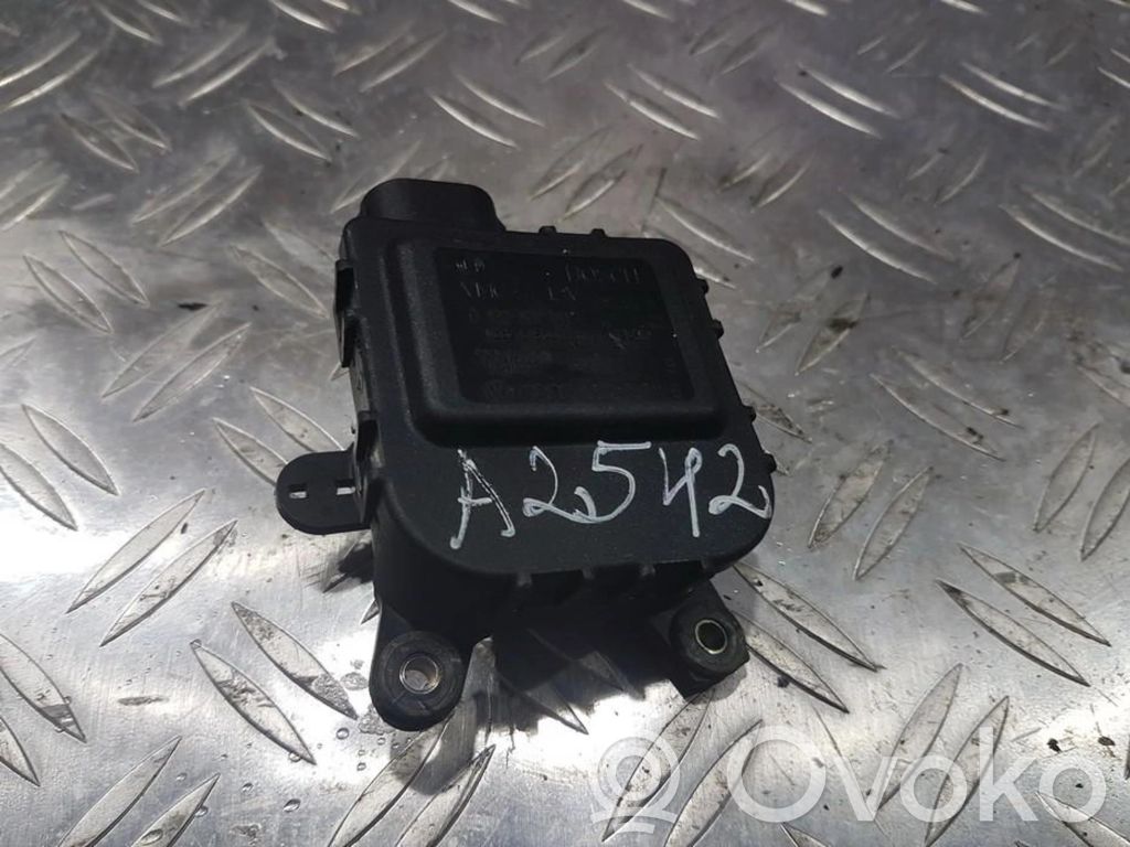 Audi A3 S3 8L Motor/actuator clapetă aer 