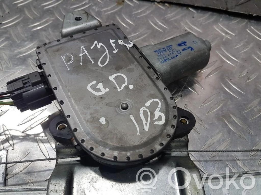 Mitsubishi Pajero Motor macara geam ușă spate 