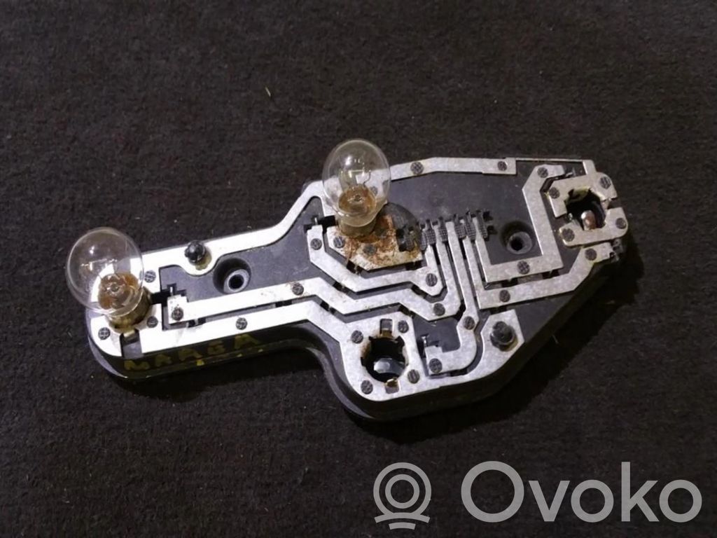 Porte ampoule de feu arrière
