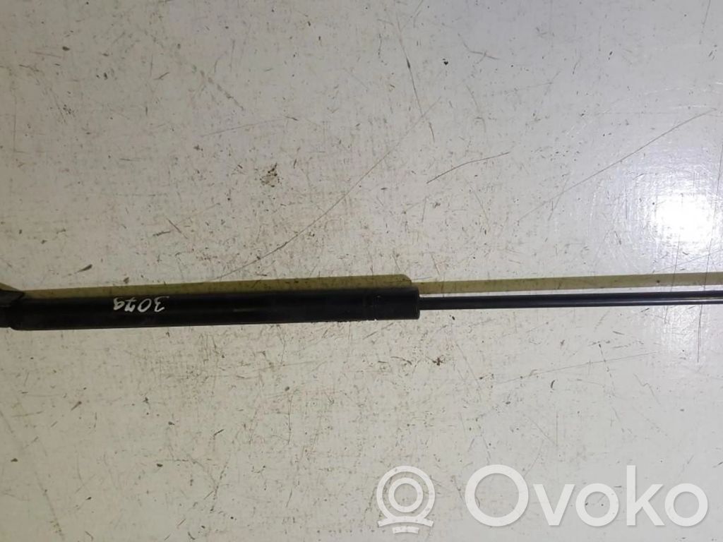 Opel Omega B1 Amortyzator klapy tylnej bagażnika 