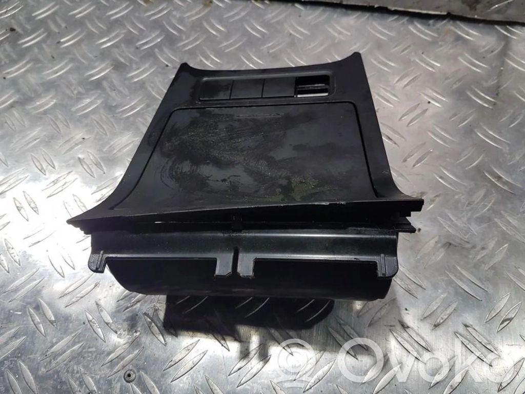 Volkswagen Golf V Cendrier 