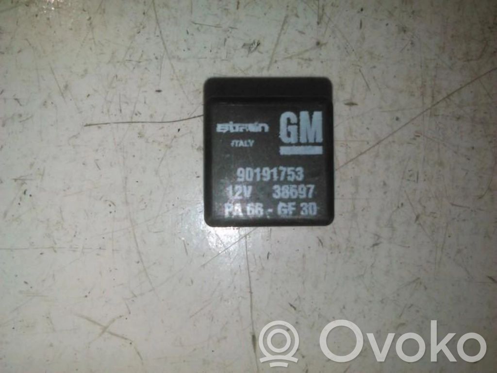Alte relee   90191753,38697,38697,90191753