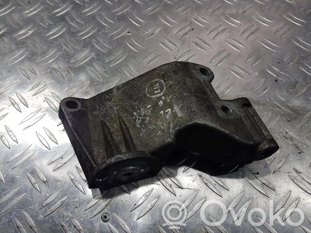Opel Astra G Supporto di montaggio del motore (usato) 