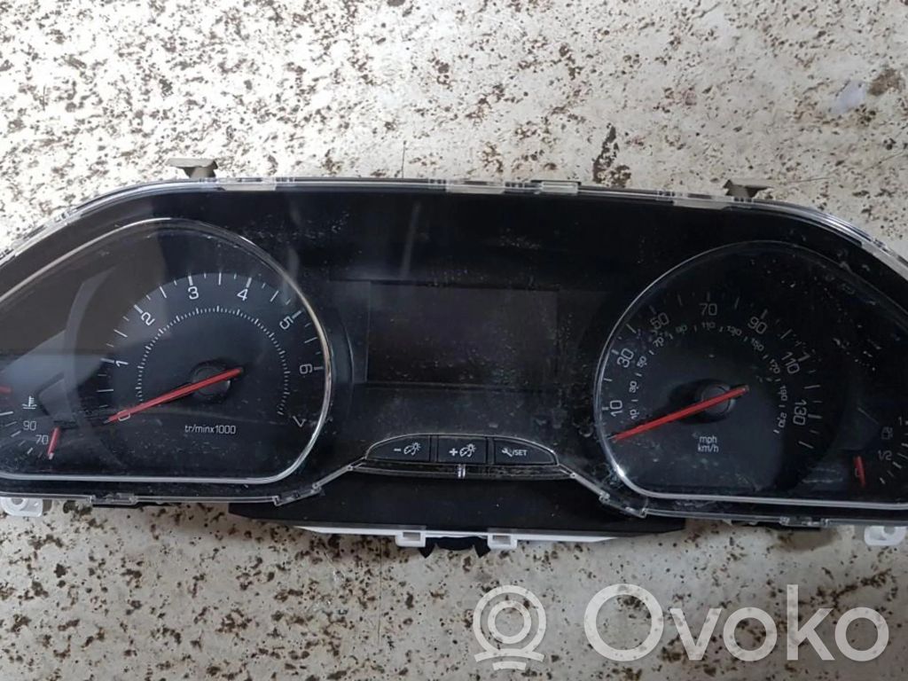 Peugeot 208 I Geschwindigkeitsmesser Cockpit 