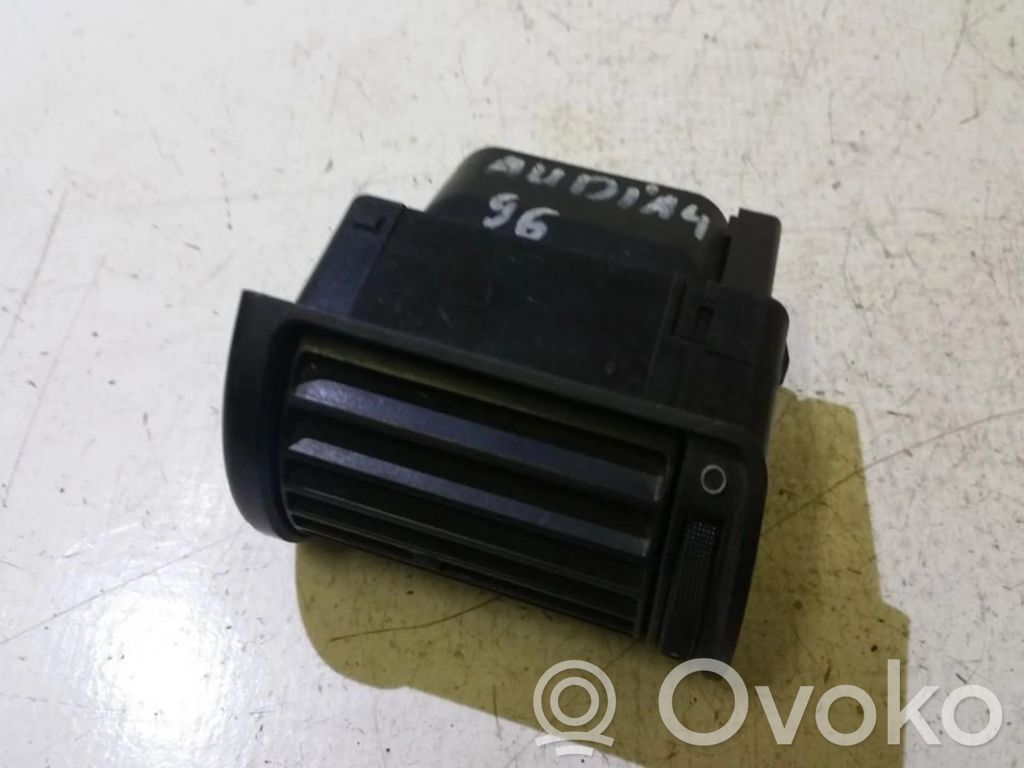 Audi A4 S4 B5 8D Luftausströmer Lüftungsdüse Luftdüse seitlich 