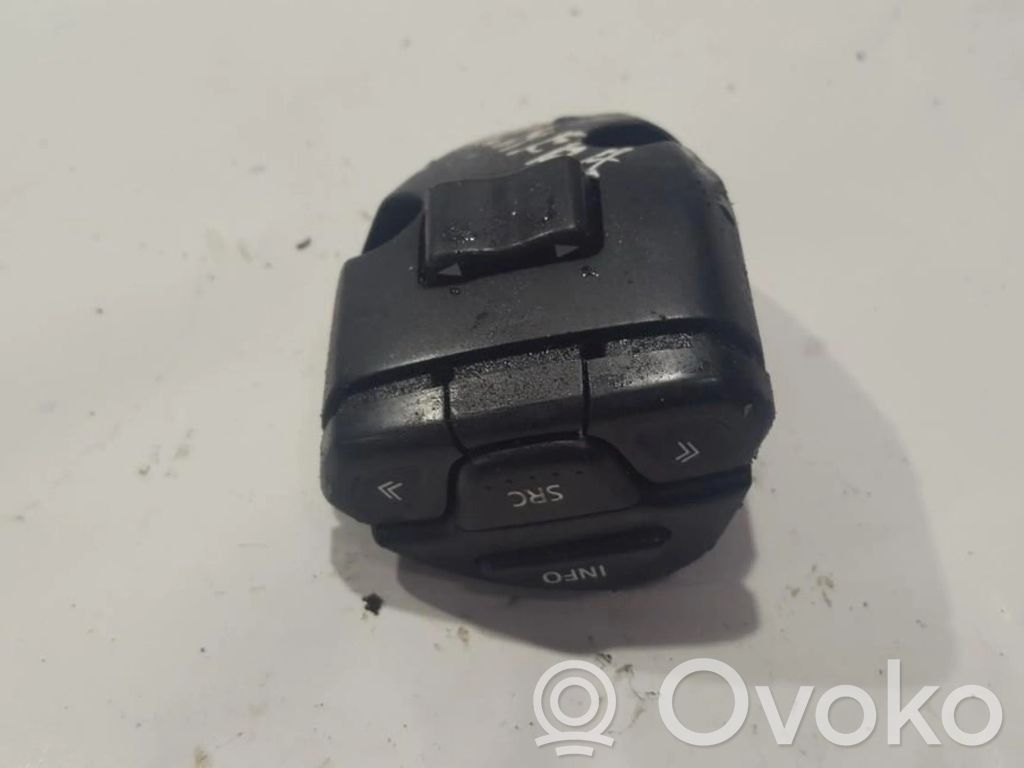 Nissan Almera N16 Interruptor de control multifunción 