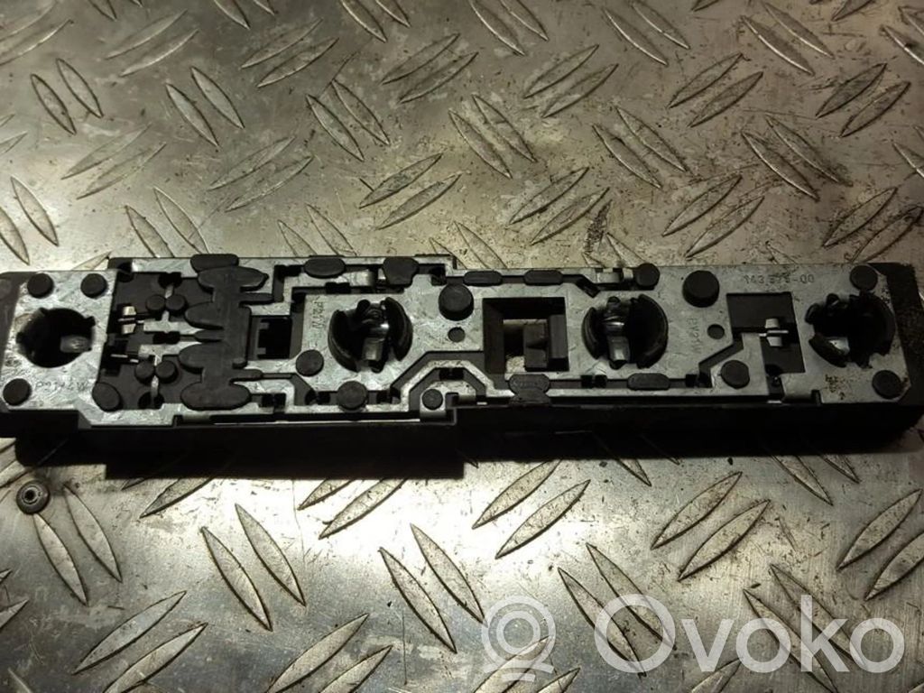 Opel Omega B1 Portalampada fanale posteriore 