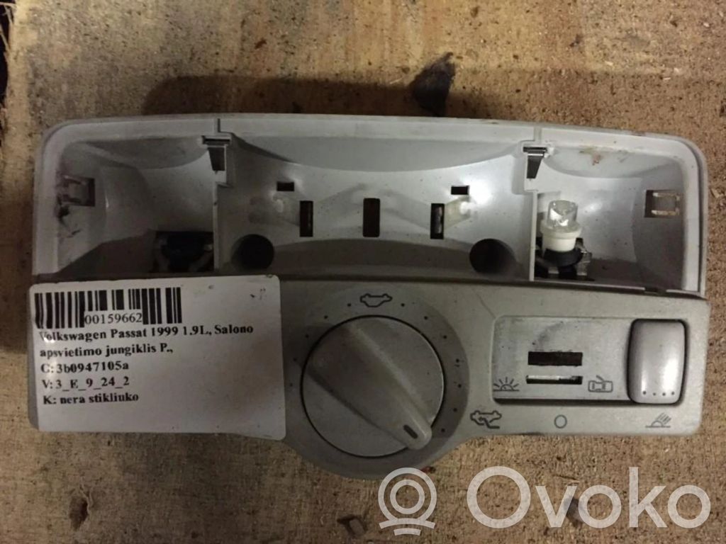 Volkswagen PASSAT B5 Etuistuimen valo