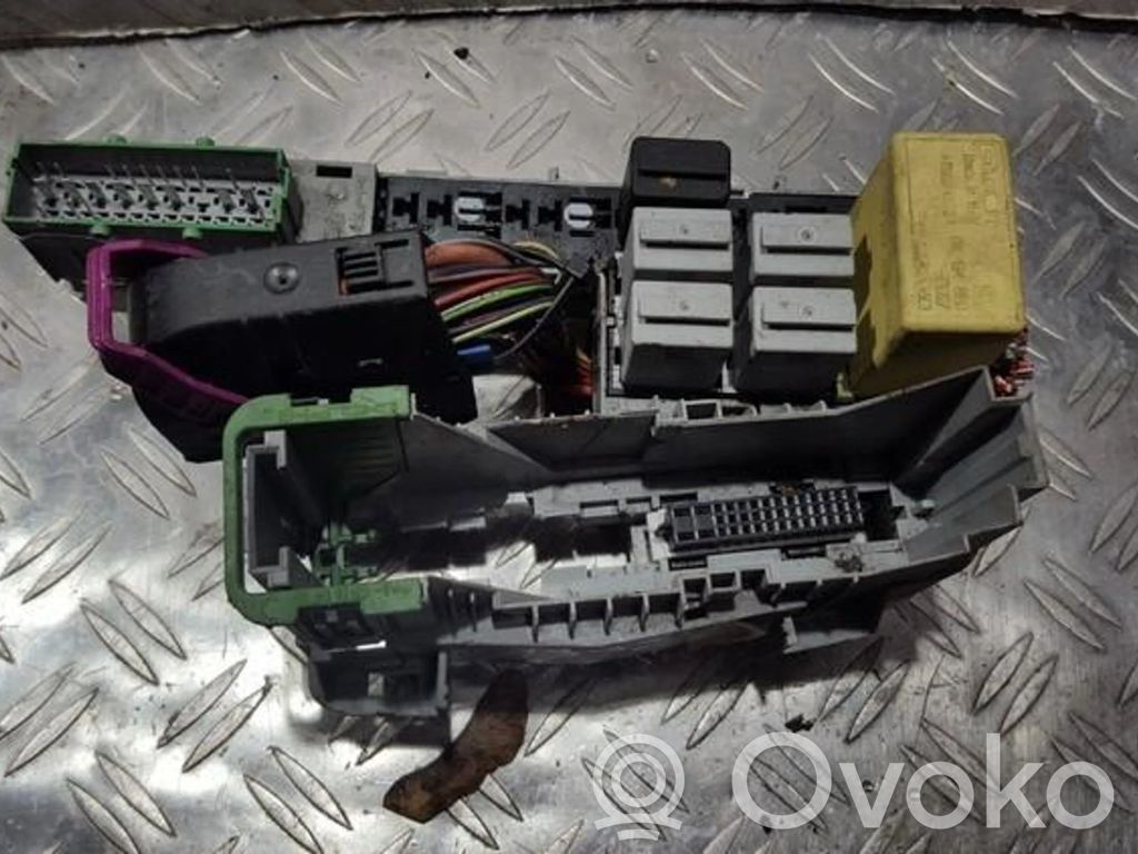 Fuse box set