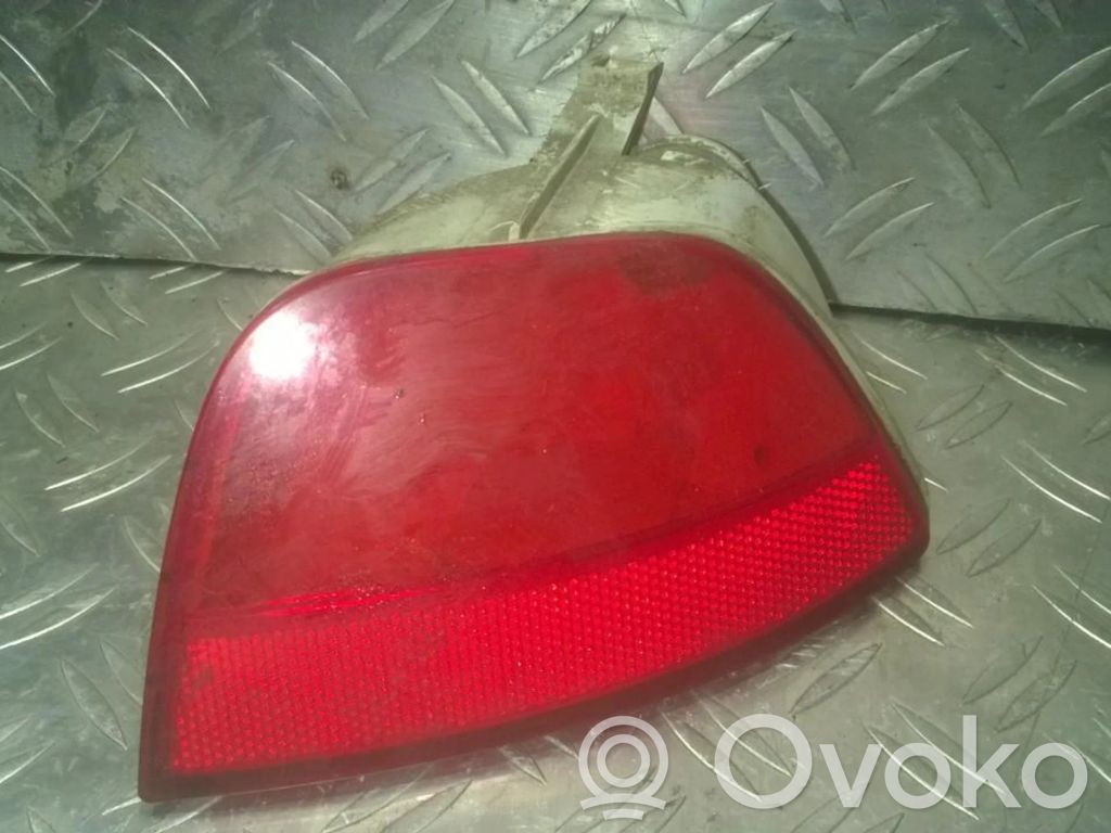 Lámpara de niebla trasera   1M5115K273A,1M5115501A,0374D,1M5115501A,1M5115K273A
