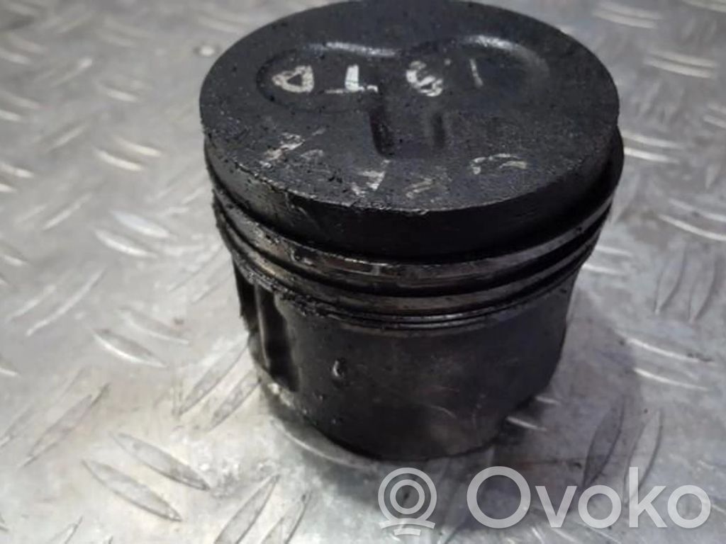 Piston