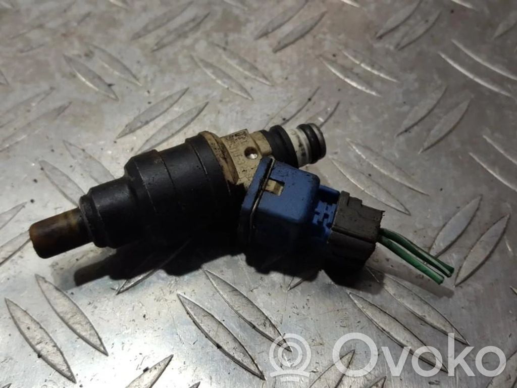 Hyundai Elantra Inyector de combustible 