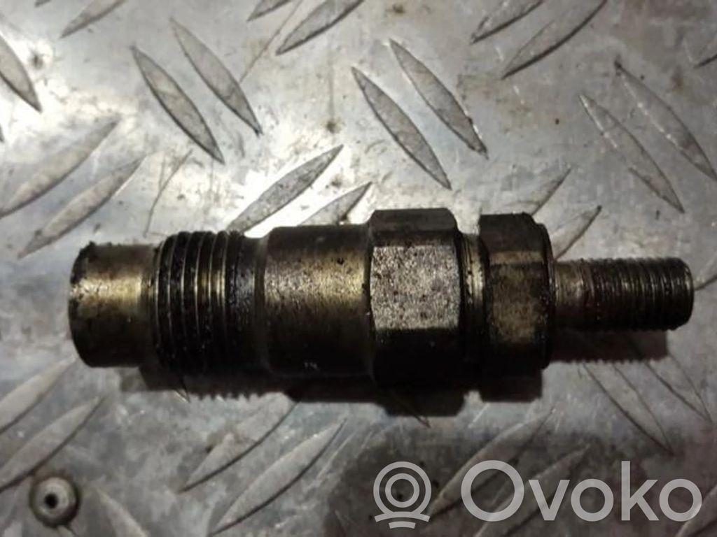 Nissan Sunny Inyector de combustible 