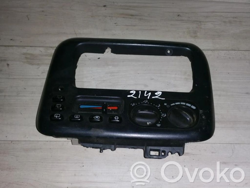 Chrysler Voyager Climate control unit 