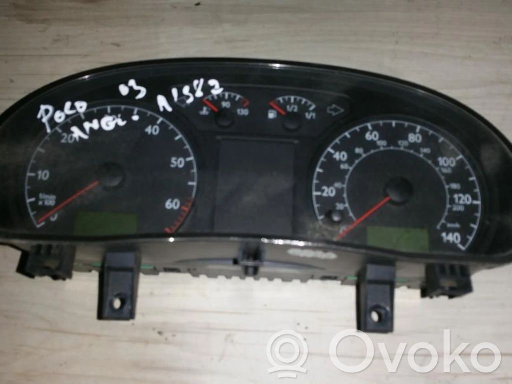 Volkswagen Polo Velocímetro (tablero de instrumentos) 