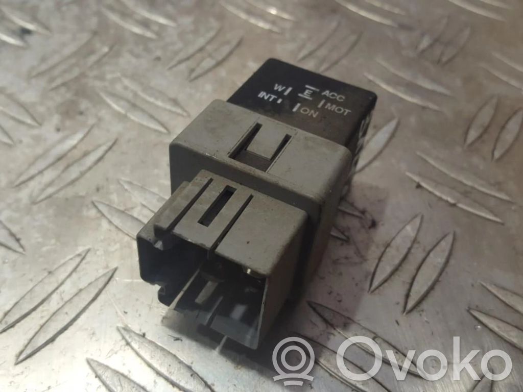 Muu rele   MB953394,MB953394