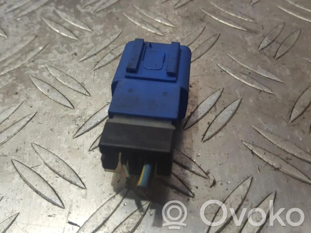 Otros relés   25230C940,25230C940