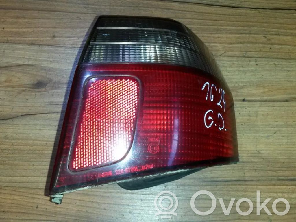 Mitsubishi Galant Luci posteriori 