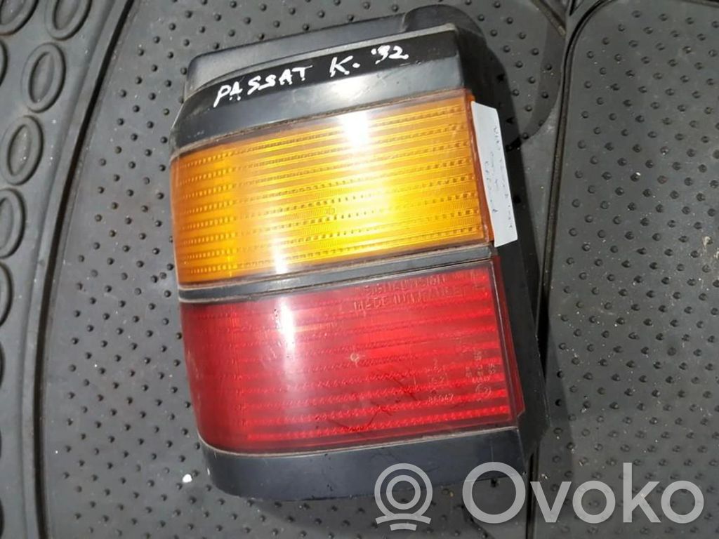 Volkswagen PASSAT B3 Lampă spate în caroserie