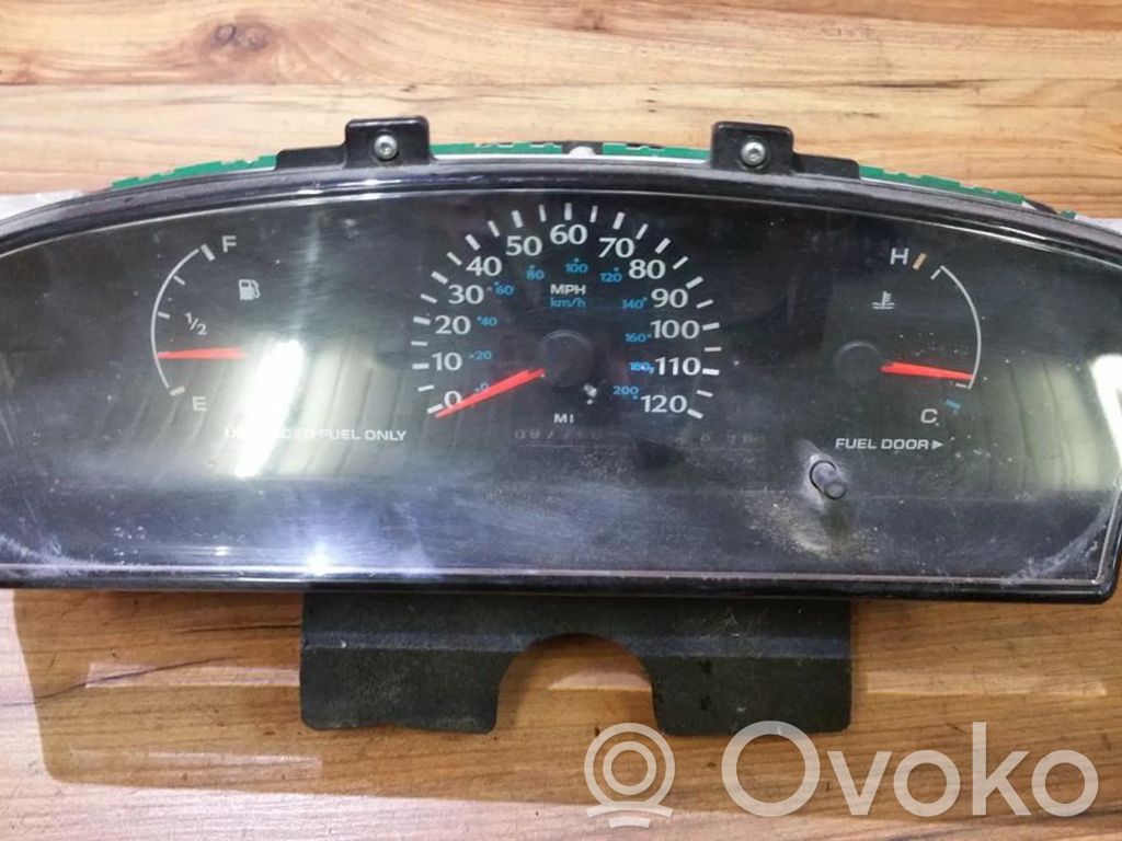 Chrysler Neon I Vitezometru (grup de instrumente) 