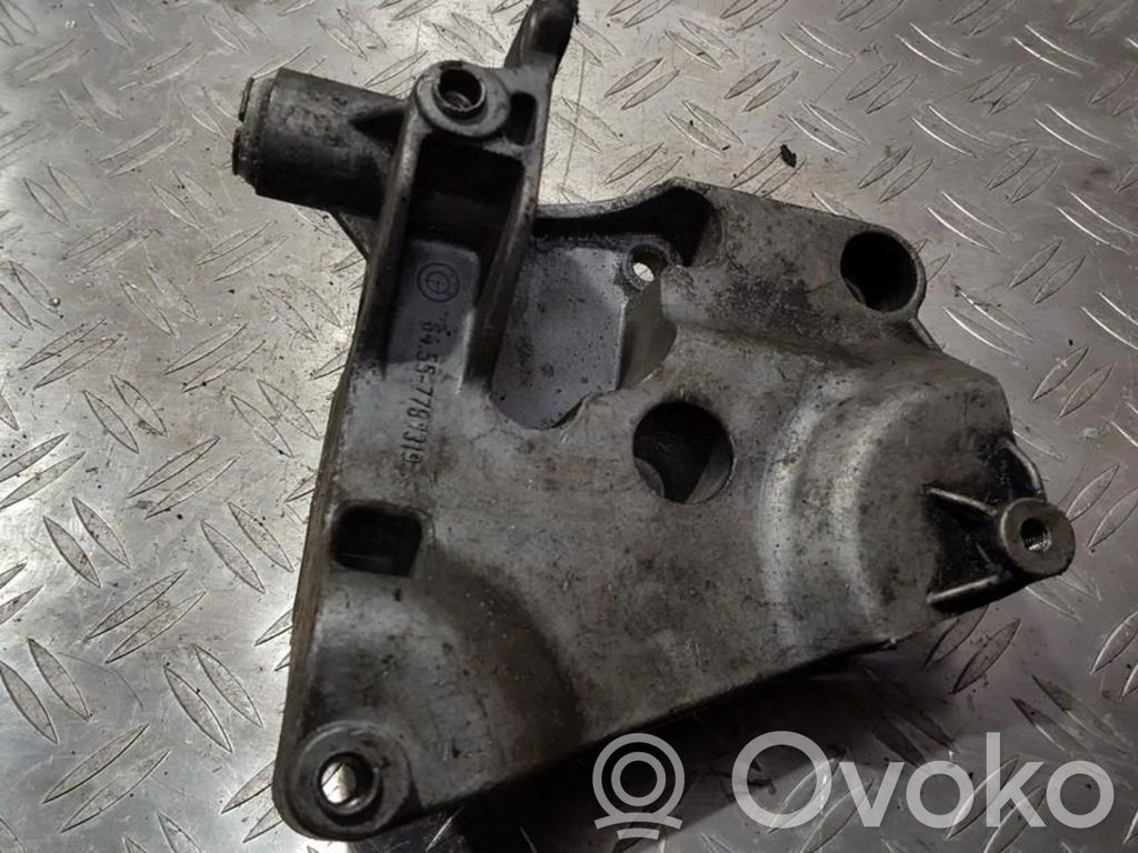 Halterung Lager Motor   64557787319,64557787319