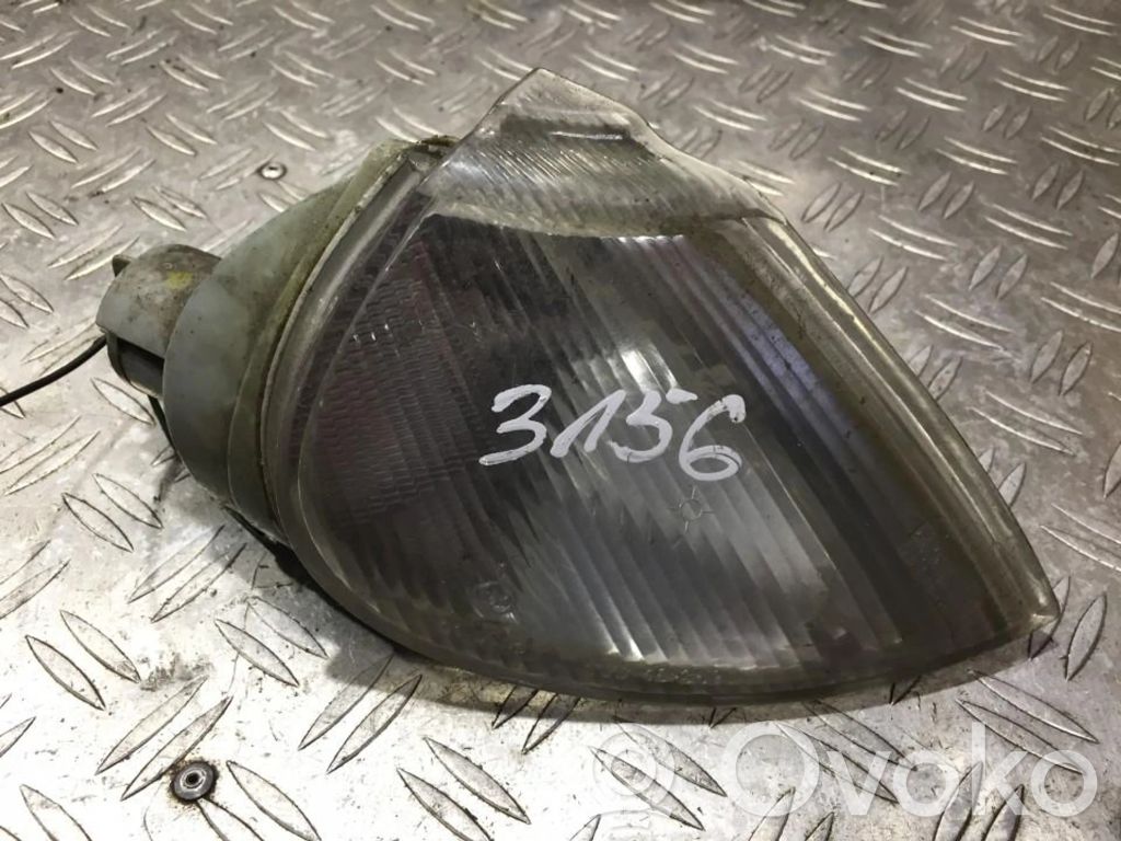 Renault Laguna I Front indicator light 