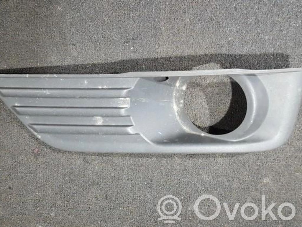 Grilă inferioară bară față   4M5119953AE,C8L6ALH,4M5119953AE,C8L6ALH