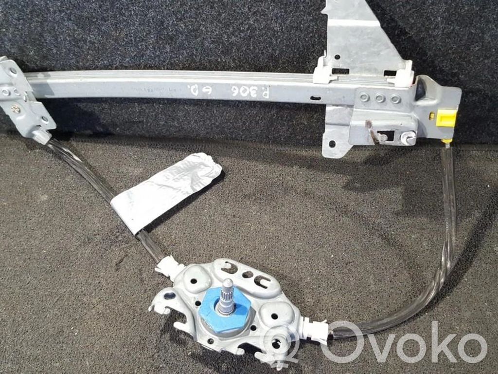 Nissan Almera N16 Alzacristalli del portellone scorrevole con motorino 