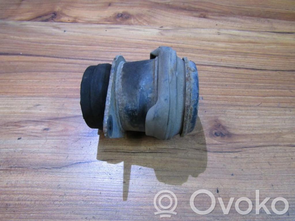 Volkswagen Caddy Suport tampon motor 