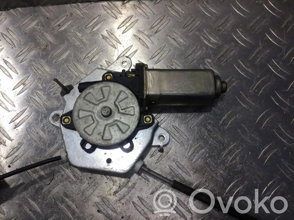 Motor del regulador de la ventanilla de la puerta delantera