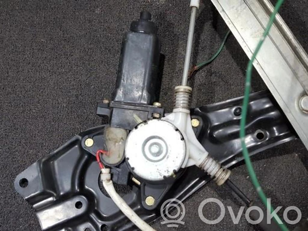 Toyota Camry Silniczek podnoszenia szyby drzwi tylnych 