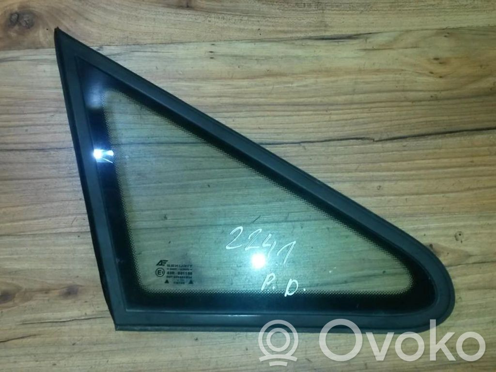 Ford Galaxy Finestrino/vetro triangolo anteriore