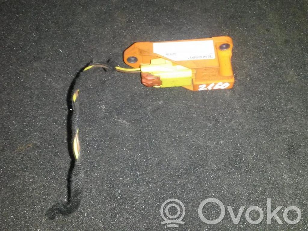 Skoda Fabia Mk1 (6Y) Senzor impact/declanșare airbag 