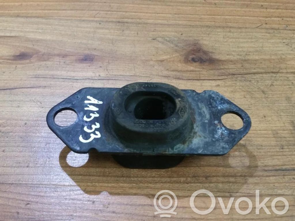 Engine mount bracket   8200042455,11220AX600,11220AX600,8200042455