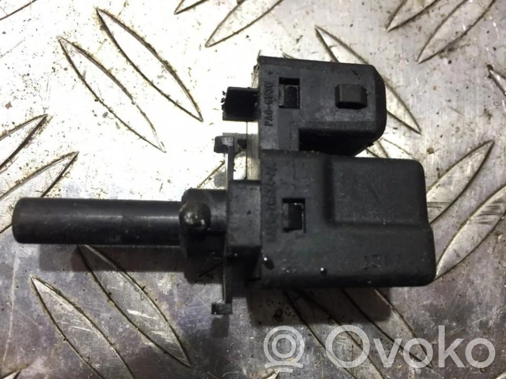 Jarrupolkimen anturin kytkin   95FB7C534AA,95FB7C534AA